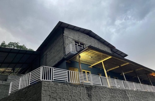 Tehri House | Surrounded by mesmerising multitude of trees, beautiful valleys, and Mrig (deer)