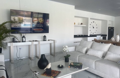 Tocaima House | Surrounded by nature, cozy, modern.