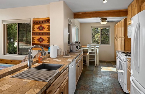Uptown Sedona House | Surrounded by Unobstructed Breathtaking Views! Mountain Trails from Home! Guest