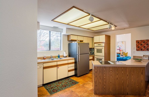 Oak Creek House | Surrounding Red Rock Views, Close to Trails, Enjoy Local Wildlife!