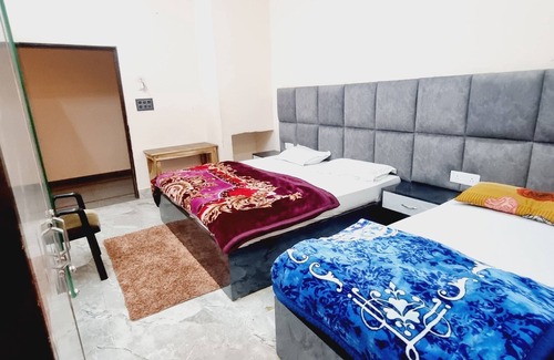 Haraiya Hotel | Surya Palace
