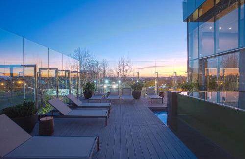 Pinhais Hotel | Suryaa Hotel Pinhais, Curio Collection by Hilton