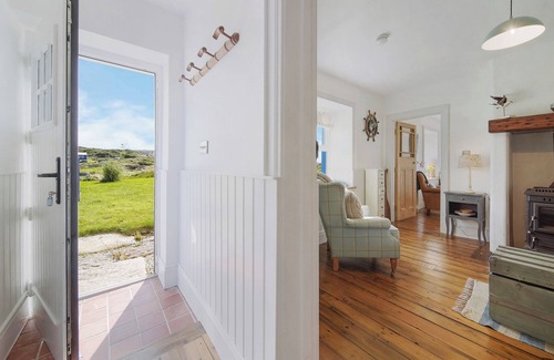 Lettermacaward Cottage | Susan's Beach House Right on the beach, a beautiful cottage + spectacular views