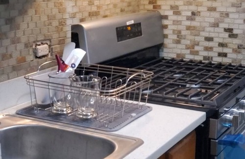 Queens House | SUSANNA'S SUITE SPOT'S 3 Bedrooms A