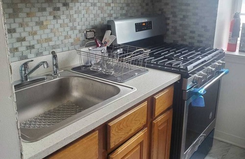 Queens House | SUSANNA'S SUITE SPOT'S 3 Bedrooms A