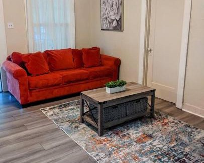 Susanville House | SUSANVILLE'S CUTEST COTTAGE 2 beds 1 bath sleeps 4