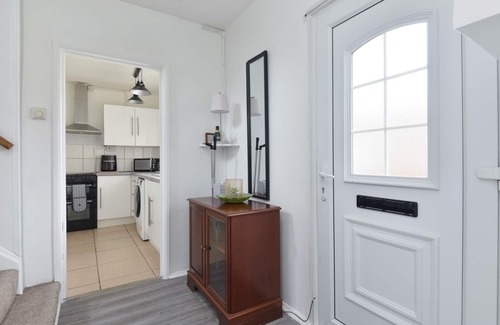 Littlestone-on-Sea House | Suspire House -sleeps6-garden-bbq-coastal Retreat