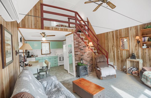 Loyalton House | Susquehanna Hilton Cabin