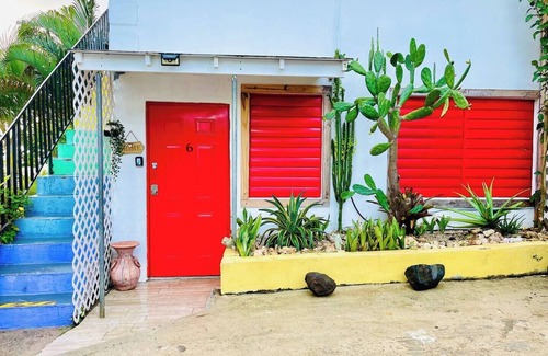 Ceiba Apartment | Sustainable Escape: Solar-Powered Gem Steps from Culebra Ferry & Bio Bay.