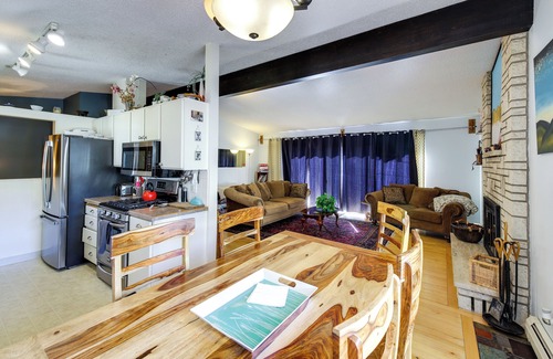 Upper Rattlesnake House | Sustainable Sanctuary: Rattlesnake Valley Retreat