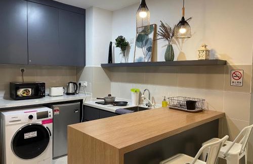 Kampung Sembulan Baru Apartment | Sutera Avenue 5 Pax 2 Rooms - Opposite Imago Shopping Mall