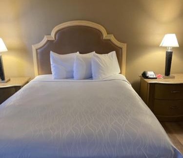 Yuba City Hotel | Sutter Inn