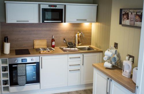 Bishop Sutton House | Sutton Cabins
