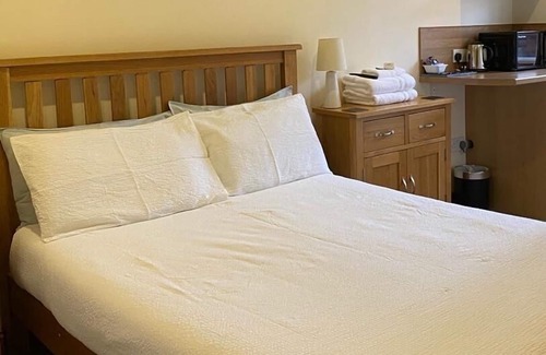 Stonnall House | Sutton Guest House