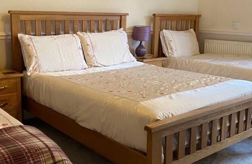 Stonnall House | Sutton Guest House
