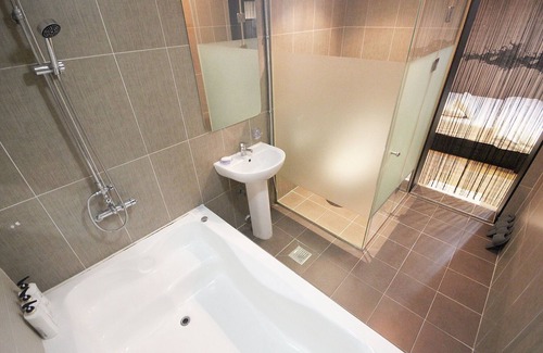 Suwon Hotel | Suwon Tree