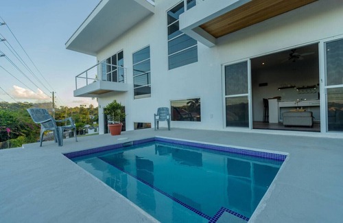 San Ignacio Apartment | Suzie`s Hilltop Estate