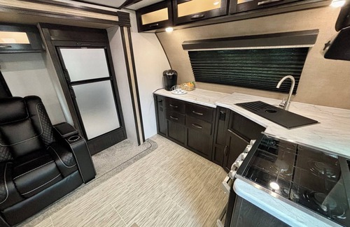 Brookings House | Suzie The Surveyor: Cozy RV with WiFi Near Brookings Beaches