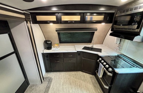 Brookings House | Suzie The Surveyor: Cozy RV with WiFi Near Brookings Beaches