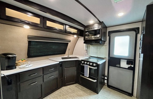 Brookings House | Suzie The Surveyor: Cozy RV with WiFi Near Brookings Beaches