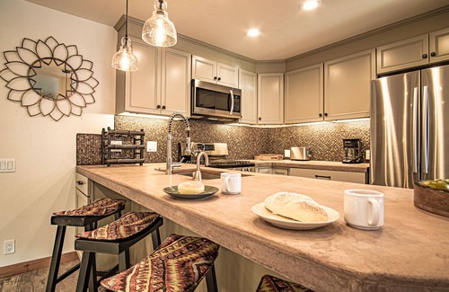 Ketchum Condo | SV123 - Walk to Lifts & Town - Hot Tub & Pool
