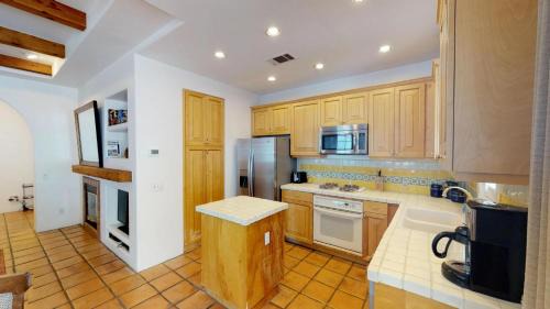 La Quinta Villa | SV253 2BR 3BA Spa Villa with Pool Access & Views