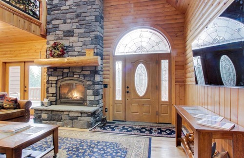 Hood River House | Svendsen Lodge