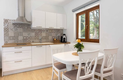 Gruda Cabin | Sveta Ana Lodges Lavanda lodge with communal pool