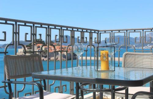 Sveti Stefan Apartment | Sveti Stefan Beach Apartment