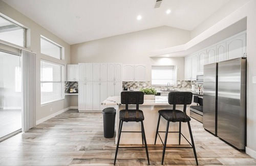 Highland Hills House | SVS: 4 Bedroom Henderson Home with Pool Table & Pool