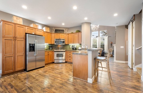 Southern Crossing House | SW Chamberlain Street | Southern Crossing | hot tub pet friendly (dog)