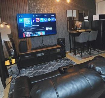 Trece Martires Apartment | SW Staycation Sam Suite SMDC Hope Residences Beside SM City