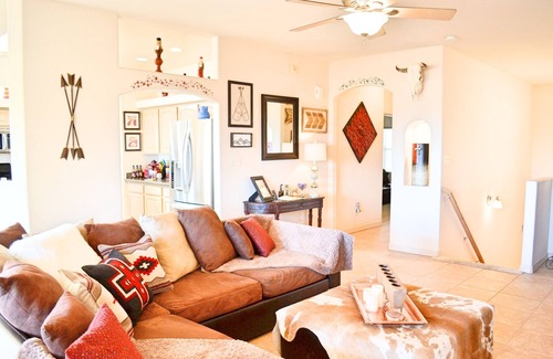 La Luz Del Sol House | SW STYLE/BREATHTAKING VIEWS & 8 Min. to OLD TWN~WOW REVIEWS/Long Term SPECIALS