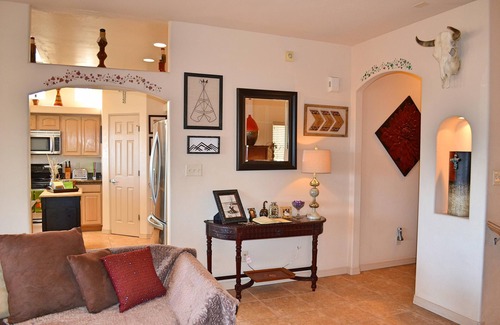 La Luz Del Sol House | SW STYLE/BREATHTAKING VIEWS & 8 Min. to OLD TWN~WOW REVIEWS/Long Term SPECIALS