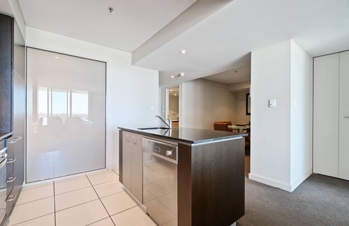 Adelaide Central Business District Apartment | Swainson at Embassy - 917