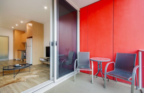 Adelaide Central Business District Apartment | Swainson on Bent - 2.36