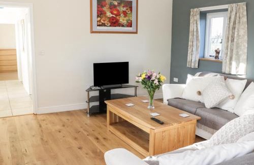 Burlton House | Swallow Barn