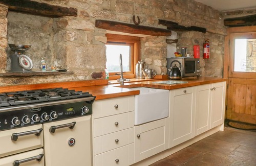 Keighley Cottage | SWALLOW BARN, pet friendly, luxury holiday cottage in Silsden