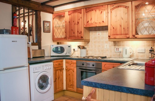 Bucknell Cottage | SWALLOW COTTAGE, family friendly, luxury holiday cottage in Bucknell