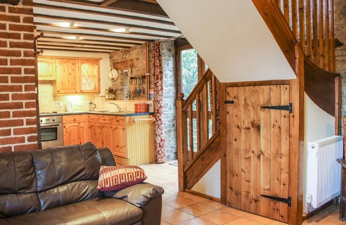 Bucknell Cottage | SWALLOW COTTAGE, family friendly, luxury holiday cottage in Bucknell
