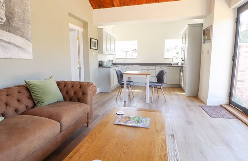 Sandbach Cottage | Swallow Cottage