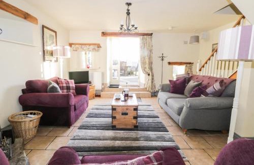 Staintondale House | Swallow Cottage