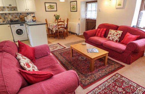 St. Martin Cottage | SWALLOW COTTAGE, pet friendly, with open fire in Mawgan-In-Meneage