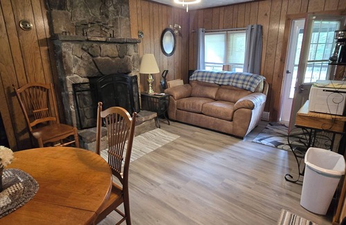 Oakland Cabin | Swallow Falls Cabin 1