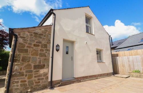 Goosnargh Cottage | SWALLOWS BARN AT YEW TREE FARM, with open fire in Longridge