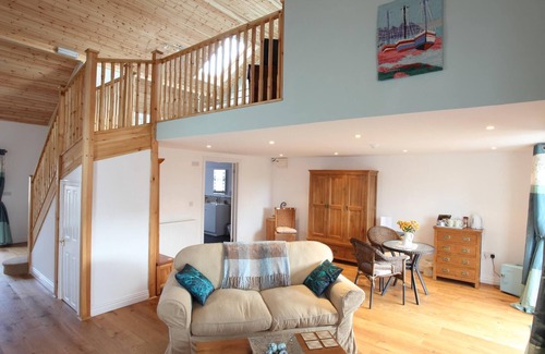 Hickling Bed & Breakfast | Swallows Nest Suite @ The Dairy Barns