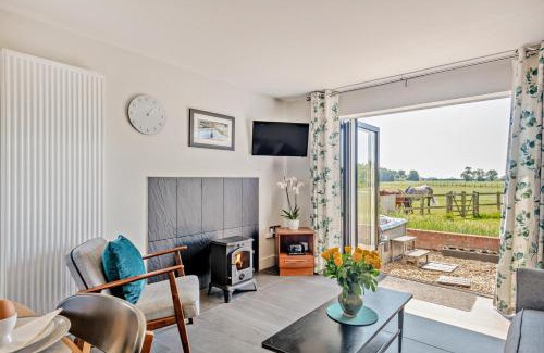 Fakenham House | Swallows Return - Colkirk