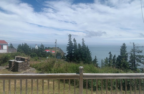 North Head House | Swallowtail Lighthouse Overlook on Grand Manan - 4 bedrooms available