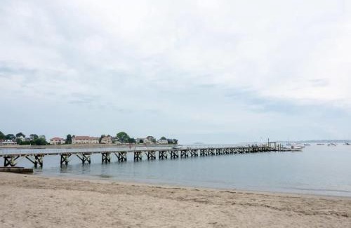 Swampscott Apartment | Swampscott Retreat Four Bedrooms Come Unwind