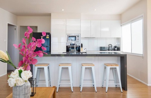 Swan Bay Cottage | Swan Cottage Port Stephens Waterfront Solace